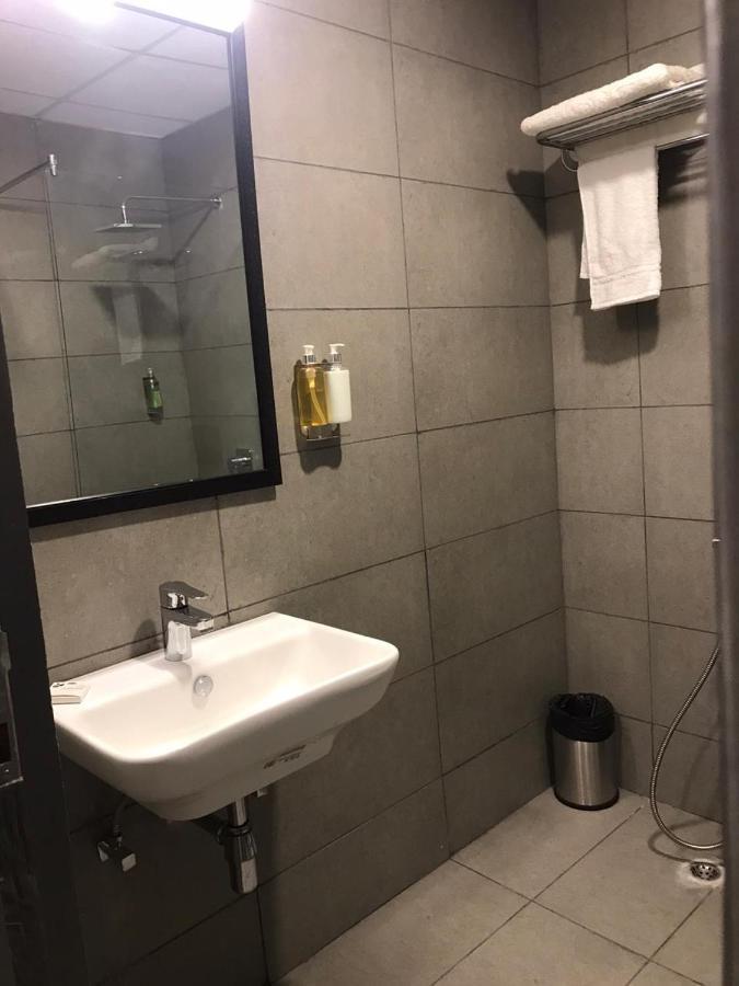 Hotel Aarkay Palace Badarpur 外观 照片